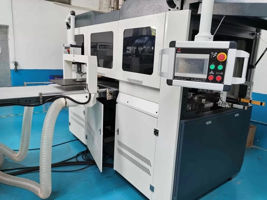 প্যানাসনিক পিএলসি সহ 18KW অনমনীয় কাগজের বাক্স তৈরির মেশিন