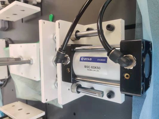 0.5kw / 220v স্বয়ংক্রিয় বক্স প্রেসিং মেশিন কঠোর গহনা স্মার্ট ফোন