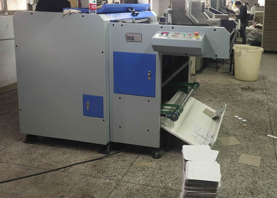 উপহার বাক্সের জন্য কঠোর কাগজ 2KW 35 মি / মিনিট স্লটটিং বোর্ড গ্রোভিং মেশিন